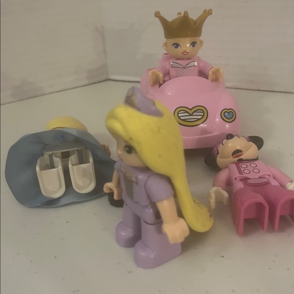 Lego Duplo Princess Pack with Minnie Mouse, Cinderella, Rapunzel - Picture 3 of 8